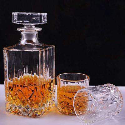 Jarra clara sin plomo del vino tinto, sistema formado único del vidrio del licor del whisky proveedor