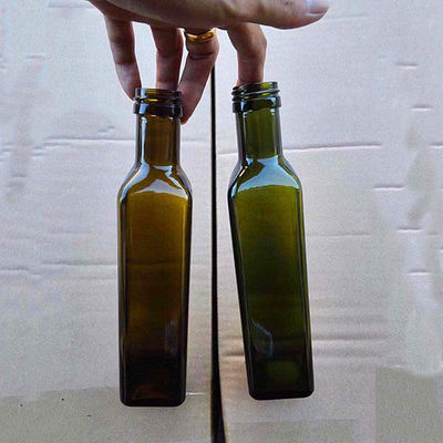 Botellas de lujo del aceite de oliva de la cocina, botella del espray del aceite de cocina con la tapa del metal proveedor
