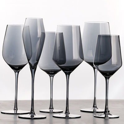 Copas de vino cristalinas ahumadas del tronco largo clásico con la categoría alimenticia de la jarra proveedor